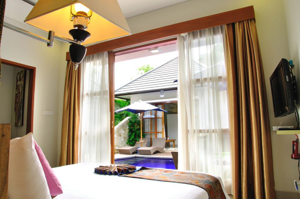 M Two Villas Seminyak Номер фото