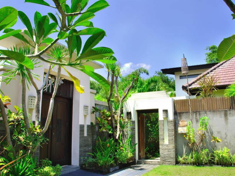 M Two Villas Seminyak Екстер'єр фото