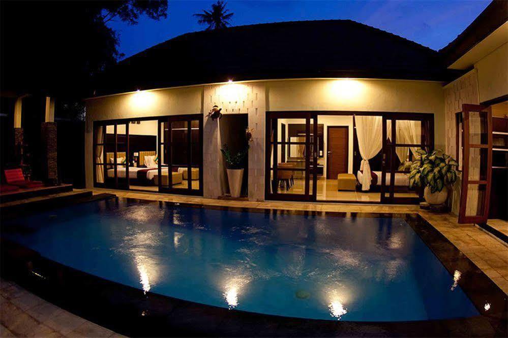 M Two Villas Seminyak Екстер'єр фото