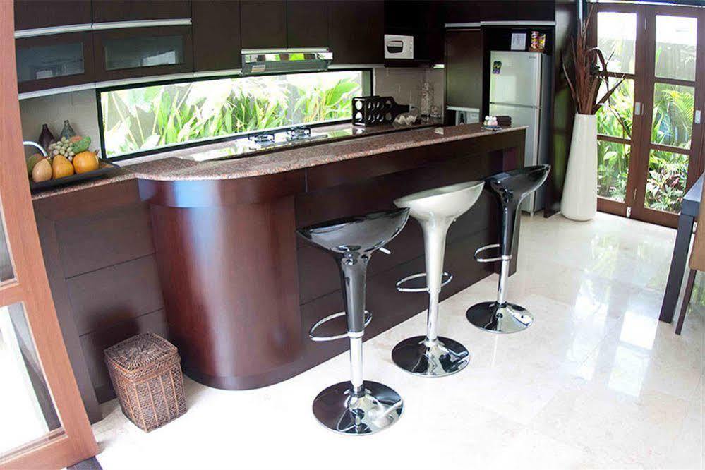 M Two Villas Seminyak Екстер'єр фото
