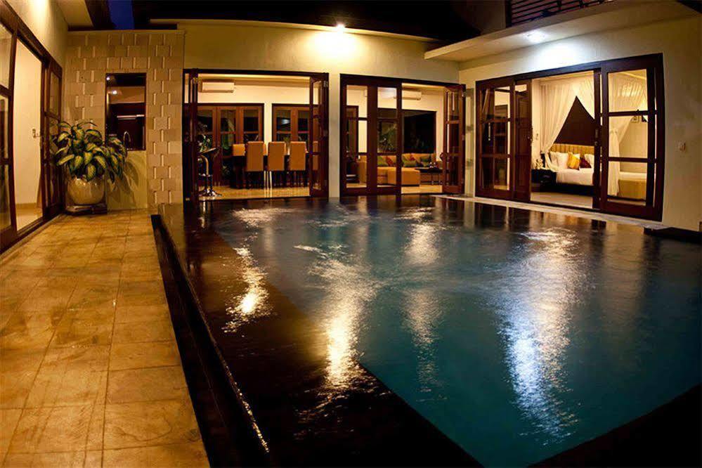 M Two Villas Seminyak Екстер'єр фото